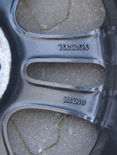 Laden Sie das Bild in den Galerie-Viewer, 1x Alufelge 18 Zoll 7.5&quot; 5x108 52 5ET 30672919 Volvo S40 V50 Rim Wheel