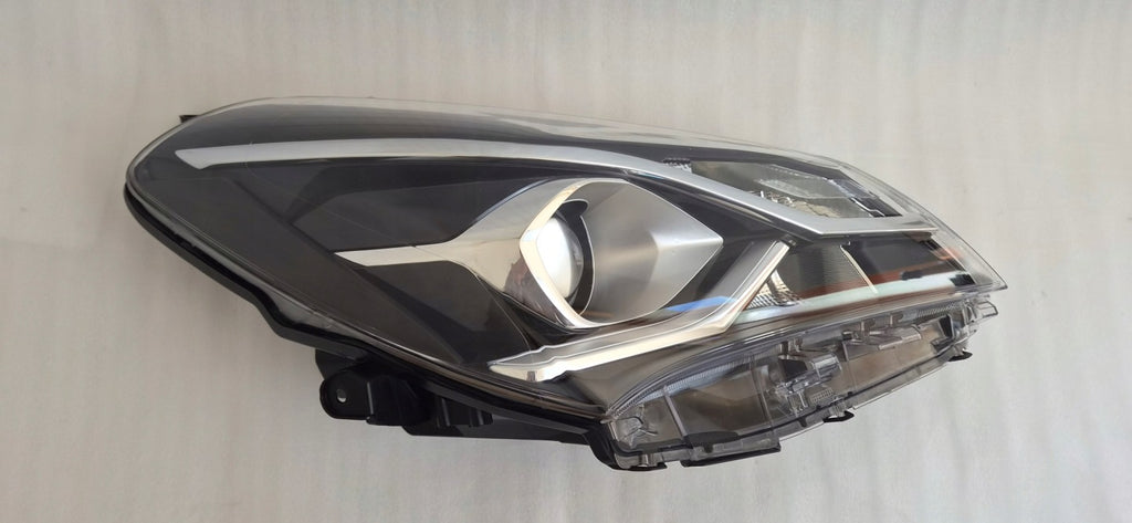 Frontscheinwerfer Toyota Yaris Rechts Scheinwerfer Headlight SCH3547868010cr