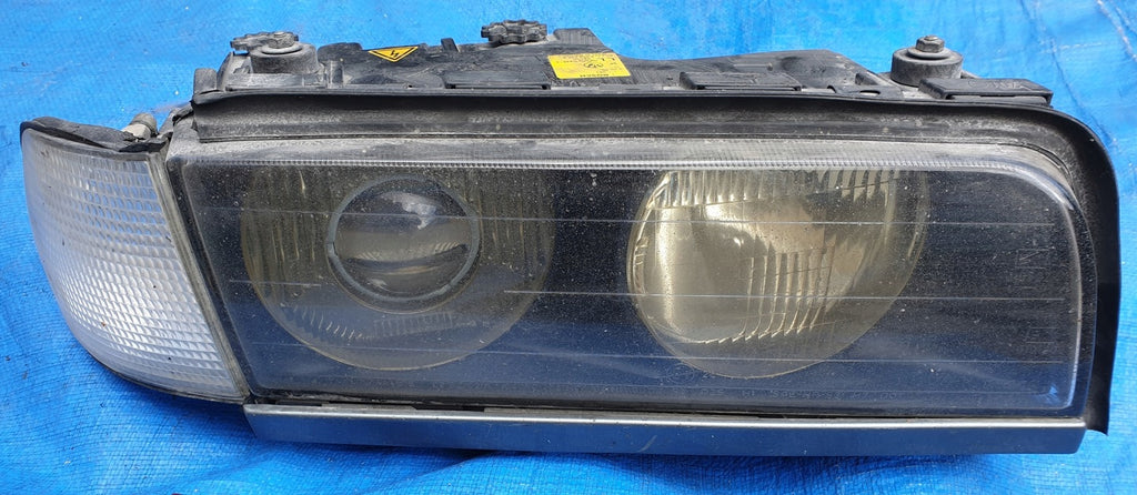 Frontscheinwerfer BMW 7 E38 6312-8352 Rechts Scheinwerfer Headlight SCH9484223794du