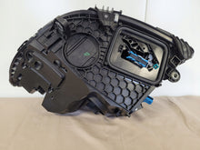 Laden Sie das Bild in den Galerie-Viewer, Frontscheinwerfer Mercedes-Benz W206 A2069068003 LED Rechts Headlight SCH1415079714ev