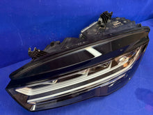 Laden Sie das Bild in den Galerie-Viewer, Frontscheinwerfer Audi A7 4G8941033J LED Ein Stück (Rechts oder Links) Headlight