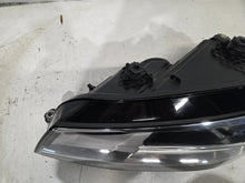 Load image into Gallery viewer, Frontscheinwerfer VW Caddy III 2K1941005B Links Scheinwerfer Headlight SCH8859031317zp