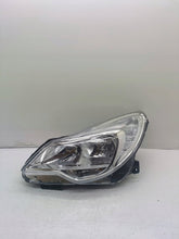 Laden Sie das Bild in den Galerie-Viewer, Frontscheinwerfer Opel Corsa D 95515473 90043929 Links Scheinwerfer Headlight SCH9271138133ai