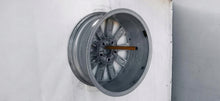 Laden Sie das Bild in den Galerie-Viewer, 1x Alufelge 17 Zoll 7.0" 5x112 40ET Glanz Silber 3G0601025D VW Passat B8 FEL6042342412pq