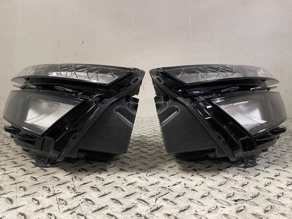 Frontscheinwerfer Skoda Kamiq 658941015 658941016 Ein Satz Headlight SCH2654681859yy