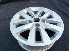 Laden Sie das Bild in den Galerie-Viewer, 1x Alufelge 16 Zoll 6.5" 5x120 51ET 7E0601025N VW Multivan Rim Wheel FEL9108143091cf