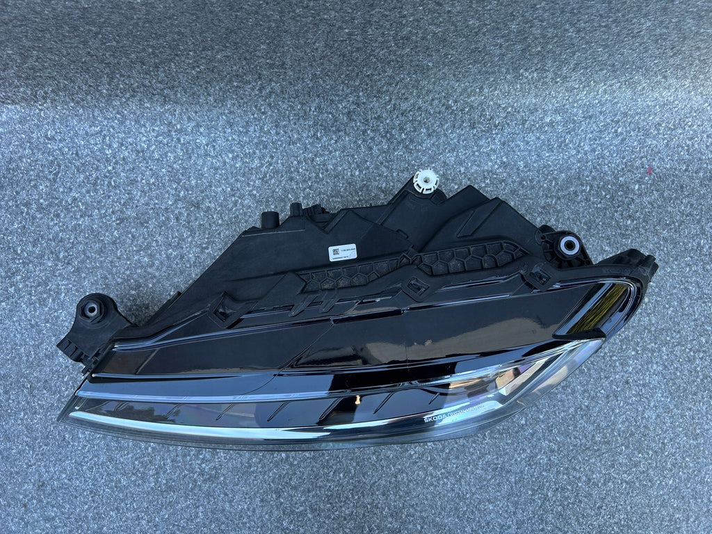 Frontscheinwerfer Skoda Superb III 3V1941015D Full LED Links Headlight SCH9658291227du