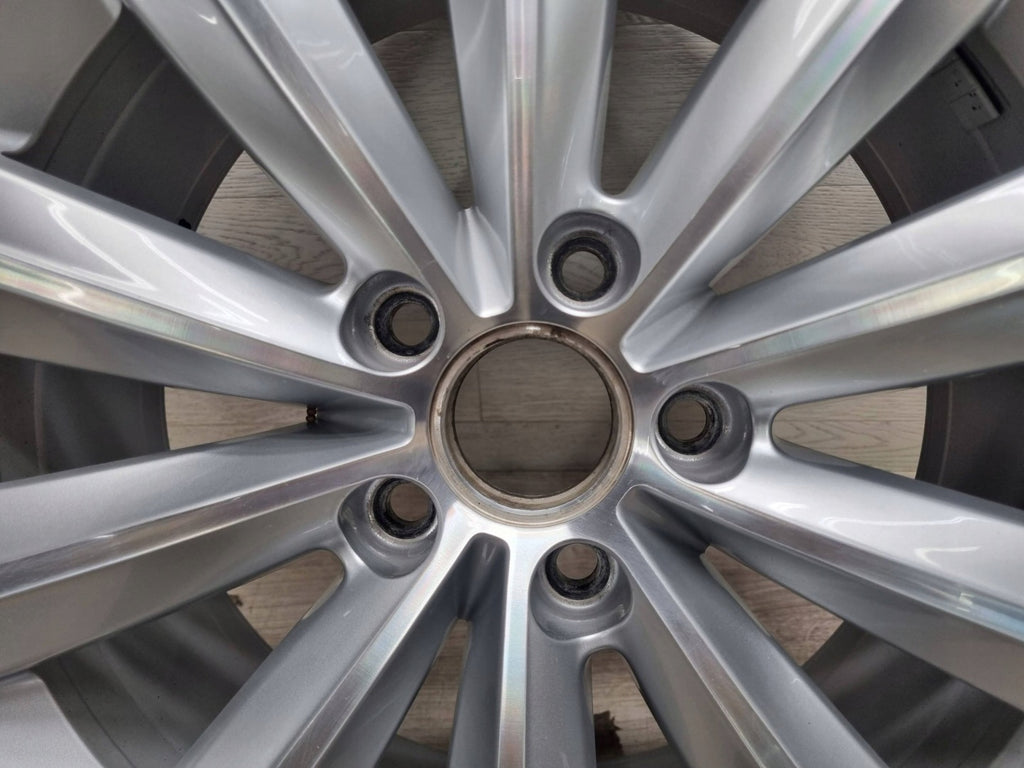 1x Alufelge 17 Zoll 7.5" 5x112 47ET Glanz Silber 3AA601025F VW Passat B7 FEL1471483437cf
