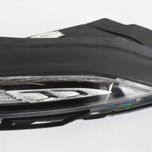 Laden Sie das Bild in den Galerie-Viewer, Frontscheinwerfer Hyundai Bayon Bc3 92207-Q0710 Vorderseite Headlight SCH4173445637nd