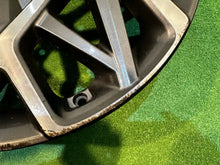 Load image into Gallery viewer, 1x Alufelge 18 Zoll 7.5&quot; 5x114.3 50ET 52910-CM300 Hyundai Kona Rim Wheel