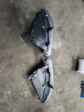 Load image into Gallery viewer, Frontscheinwerfer VW T5 Ein Satz Scheinwerfer Headlight SCH6447063877bu
