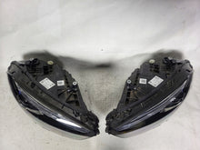 Laden Sie das Bild in den Galerie-Viewer, Frontscheinwerfer Mercedes-Benz W177 A1779065704 A1779065804 LED Ein Satz SCH8515629116os