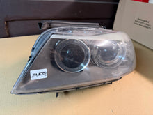 Load image into Gallery viewer, Frontscheinwerfer BMW 3 E91 E90 72402479 Xenon Links Scheinwerfer Headlight SCH2599860342eq