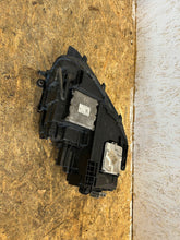 Laden Sie das Bild in den Galerie-Viewer, Frontscheinwerfer VW Tiguan 5NB941081A LED Links Scheinwerfer Headlight SCH4791433074lr