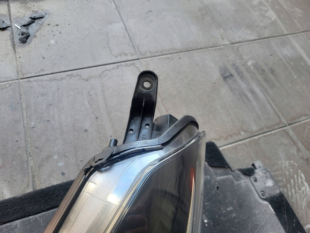 Frontscheinwerfer Toyota Yaris Links Scheinwerfer Headlight