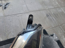 Load image into Gallery viewer, Frontscheinwerfer Toyota Yaris Links Scheinwerfer Headlight