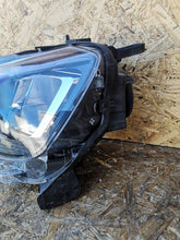 Laden Sie das Bild in den Galerie-Viewer, Frontscheinwerfer Peugeot Partner Rifter 9816826980 Links Scheinwerfer Headlight SCH2502893498bs