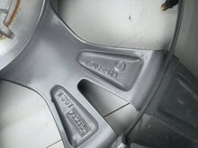 Laden Sie das Bild in den Galerie-Viewer, 1x Alufelge 18 Zoll 7.5&quot; 5x108 50ET LY4C-N2B Ford Rim Wheel