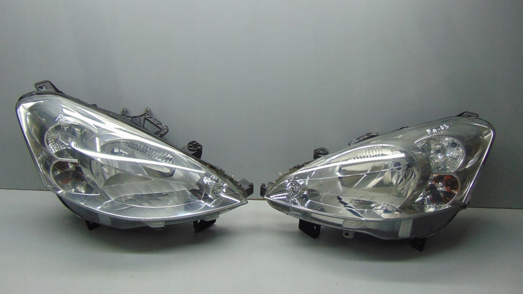 Frontscheinwerfer Citroën Berlingo 89318001 89317991 Ein Satz Headlight SCH8307799353cl