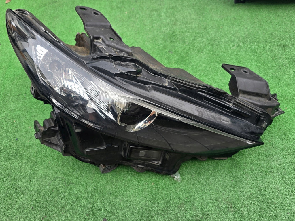Frontscheinwerfer Mazda 3 BCJH-51030 LED Rechts Scheinwerfer Headlight SCH6955346942zc