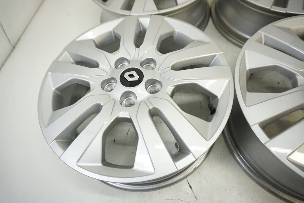 4x Alufelge 17 Zoll 6.0" 5x114.3 50ET 403001116 Fiat Talento Primastar Vivaro FEL1553257055kg
