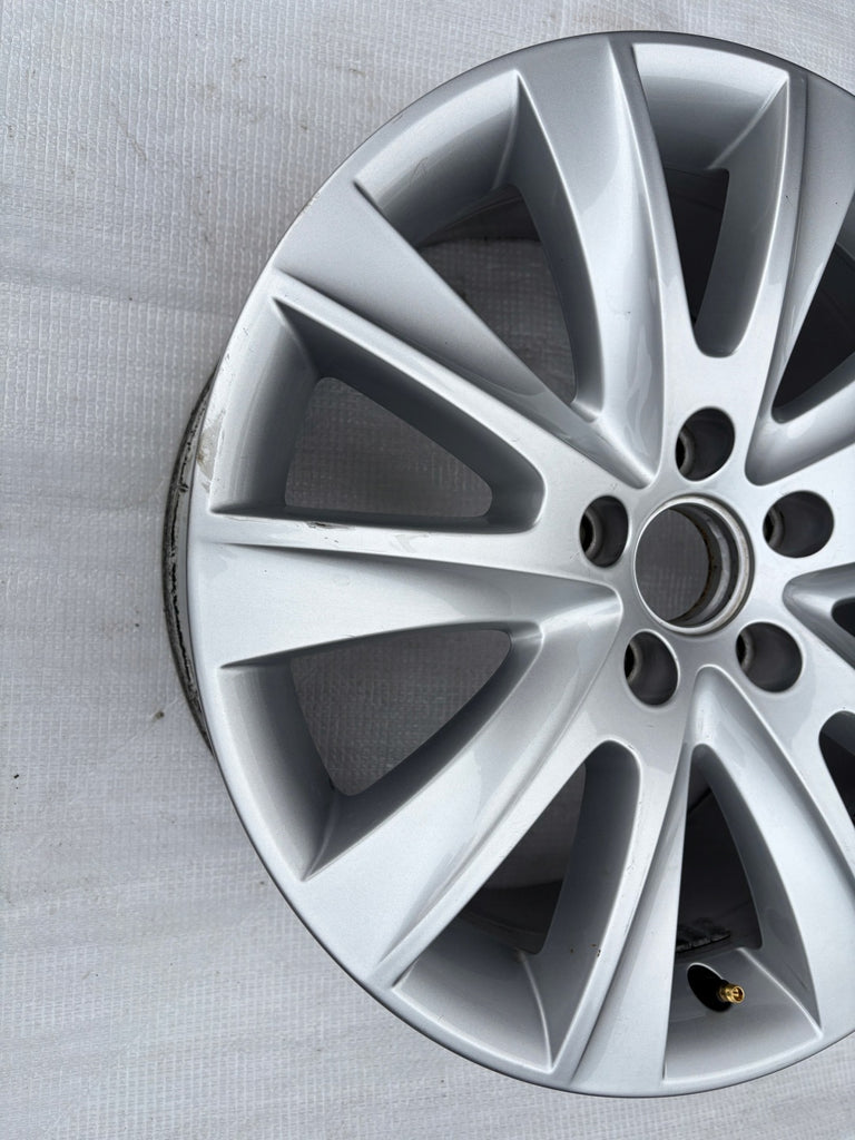 1x Alufelge 17 Zoll 7.0" 5x112 43ET Glanz Silber 5N0601025M VW I Rim Wheel FEL3918556252of