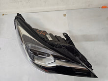 Laden Sie das Bild in den Galerie-Viewer, Frontscheinwerfer Opel Astra K 39208461 662588500 LED Rechts Headlight