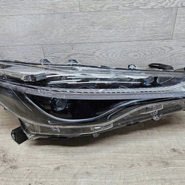 Frontscheinwerfer Toyota Corolla HASC016184 Rechts Scheinwerfer Headlight SCH4464112518mw