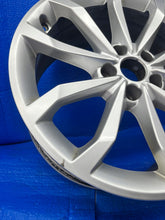 Load image into Gallery viewer, 1x Alufelge 18 Zoll 8.0&quot; 5x112 8W0601025H Audi A4 B9 Rim Wheel