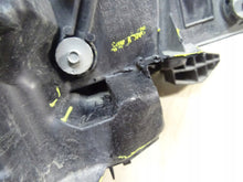 Laden Sie das Bild in den Galerie-Viewer, Frontscheinwerfer Toyota Land Cruiser LED Ein Stück (Rechts oder Links)