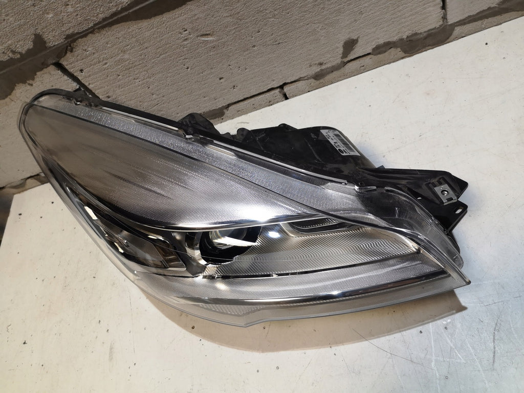 Frontscheinwerfer Ford Kuga CV44-13D154-AH Xenon Rechts Scheinwerfer Headlight