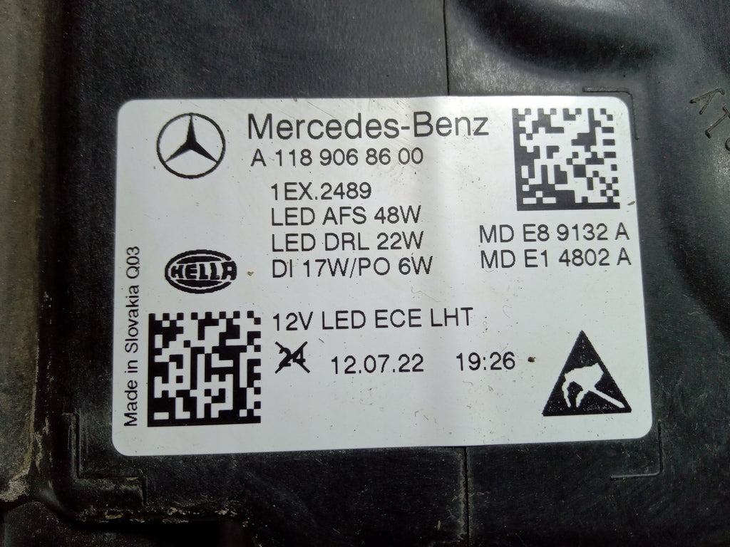 Frontscheinwerfer Mercedes-Benz Cla LED Rechts Scheinwerfer Headlight SCH9610788931gj