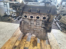 Laden Sie das Bild in den Galerie-Viewer, Motor Hyundai Kia G4FC 1.6 115PS 142TKm Benzin Engine Unkomplett