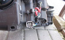 Load image into Gallery viewer, Frontscheinwerfer Toyota Yaris Links Scheinwerfer Headlight