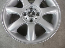 Laden Sie das Bild in den Galerie-Viewer, 1x Alufelge 16 Zoll 6.5&quot; 4x100 48ET Glanz Silber 6775684 Mini Clubman F56 F55