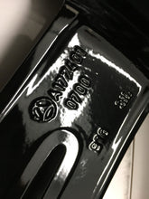 Laden Sie das Bild in den Galerie-Viewer, 4x Alufelge 18 Zoll 7.5&quot; 5x112 49ET Graphit A1774010700 Mercedes-Benz Cla