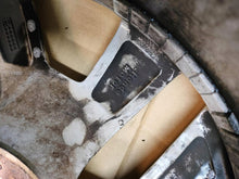 Load image into Gallery viewer, 1x Alufelge 17 Zoll 7.0&quot; 5x114.3 45ET CMS-861 Honda Hrv Crv Rim Wheel