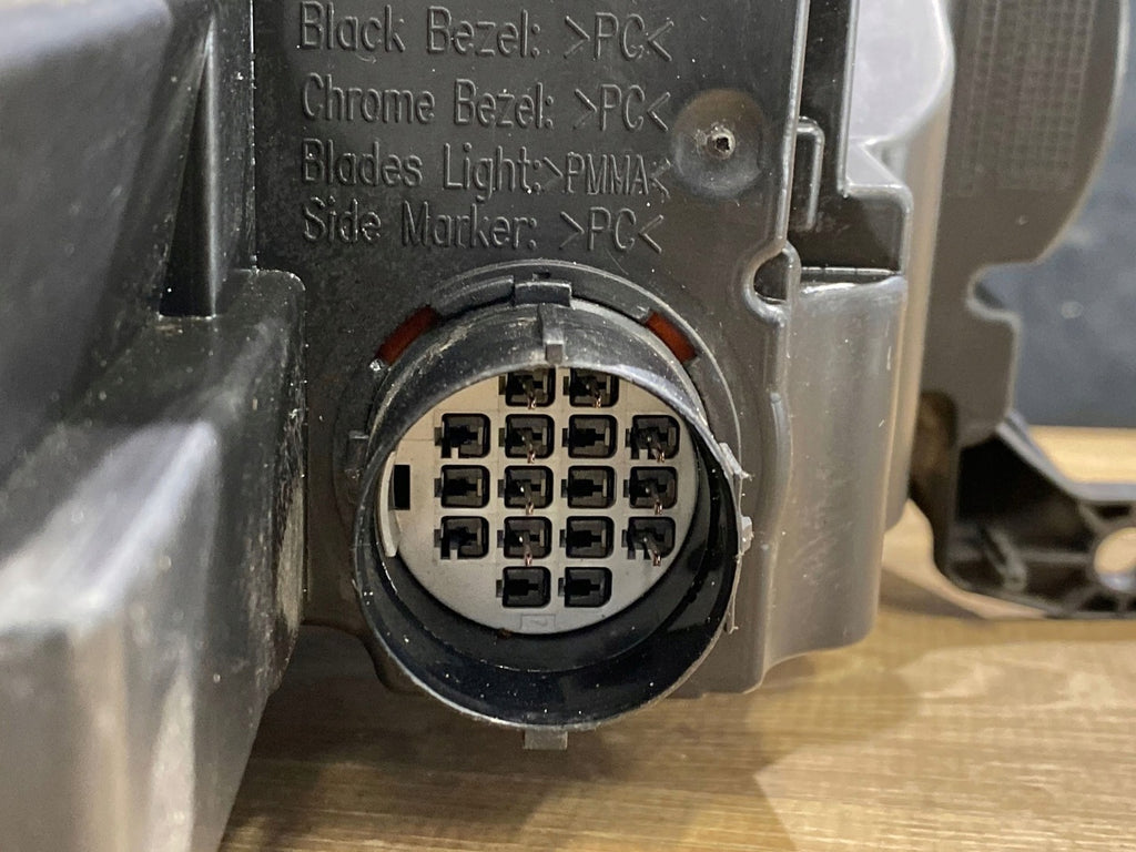 Frontscheinwerfer Land Rover Range I DK6213W030DG 62586259228228S Links SCH6324316058bd