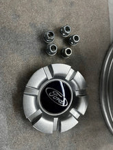 Laden Sie das Bild in den Galerie-Viewer, 1x Alufelge 16 Zoll 6.5&quot; 5x108 52 5ET Glanz Silber 3M51-GB Ford Focus Cmax