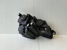 Laden Sie das Bild in den Galerie-Viewer, Frontscheinwerfer Skoda Karoq 57B941015A Links Scheinwerfer Headlight SCH2797333848gx