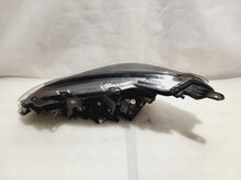 Load image into Gallery viewer, Frontscheinwerfer Toyota Yaris LED Rechts Scheinwerfer Headlight