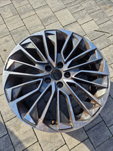 Load image into Gallery viewer, 1x Alufelge 19 Zoll 8.5&quot; 5x112 40ET 4K0601025BD Audi A6 C8 Rim Wheel