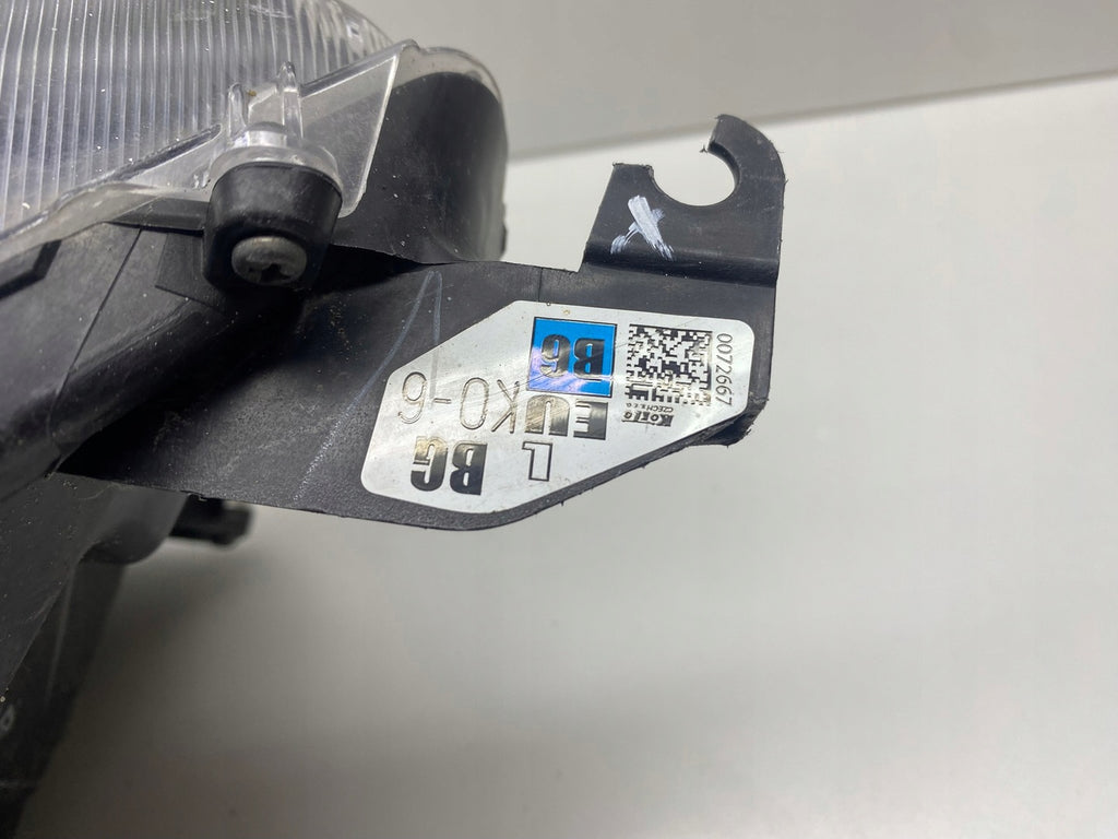 Frontscheinwerfer Toyota 4 Yaris K08D8 Full LED Ein Stück (Rechts oder Links)