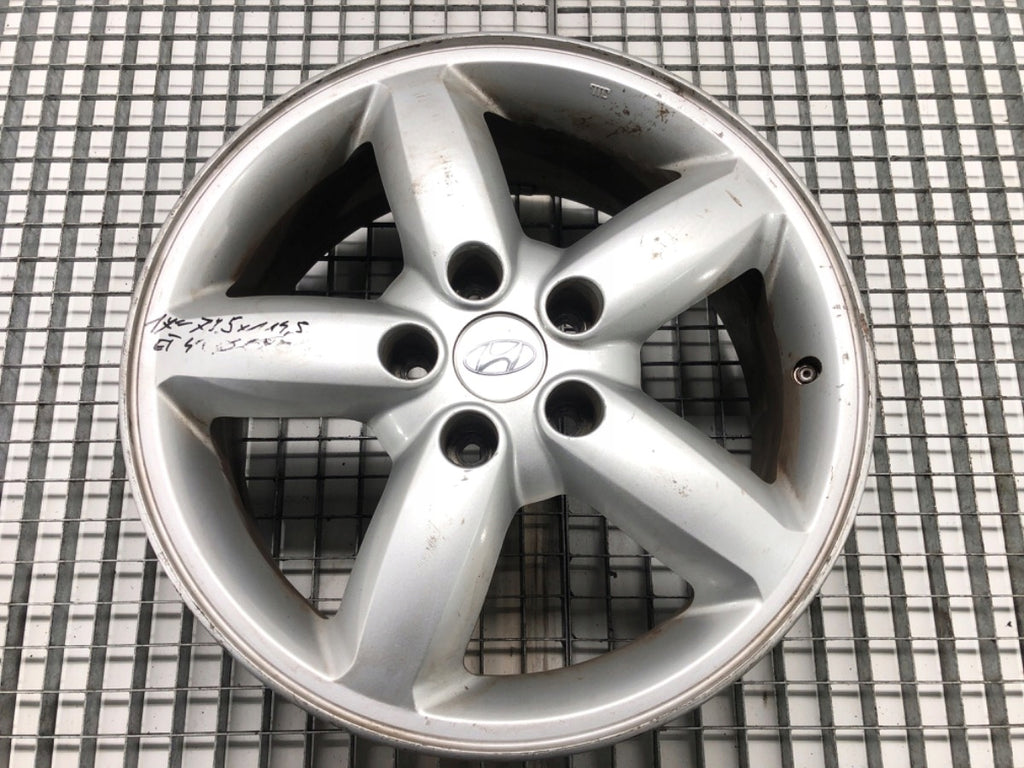 1x Alufelge 17 Zoll 7.0" 5x114.3 41ET Glanz Silber 529102B170 Hyundai Rim Wheel