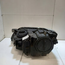 Laden Sie das Bild in den Galerie-Viewer, Frontscheinwerfer BMW 6 F06 030126667200 7356250 Rechts Scheinwerfer Headlight SCH5859986285hj