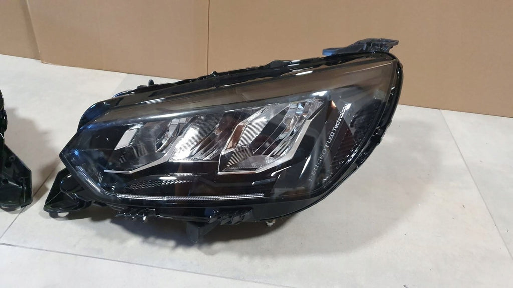 Frontscheinwerfer Peugeot 208 LED Ein Stück (Rechts oder Links) Headlight