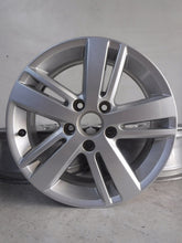 Load image into Gallery viewer, 1x Alufelge 16 Zoll 6.5&quot; 5x112 50ET Silber VW Golf Touran Rim Wheel