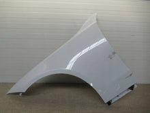 Laden Sie das Bild in den Galerie-Viewer, Kotflügel Mercedes-Benz W206 Vorne Links