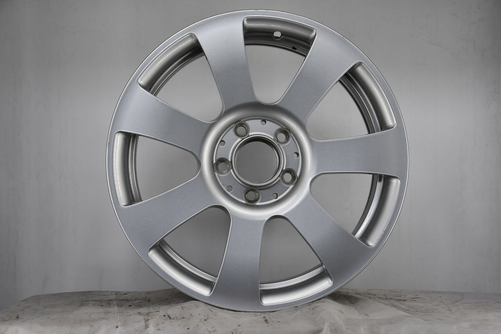 1x Alufelge 17 Zoll 7.5" 5x112 42,5ET Glanz Silber A2044013502 Mercedes-Benz