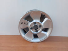 Laden Sie das Bild in den Galerie-Viewer, 1x Alufelge 15 Zoll 6.0&quot; 4x108 34ET Glanz Silber V97FB-CA Ford Puma Rim Wheel